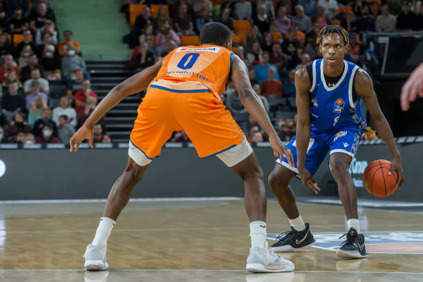 漫长赛季里 漫长赛季里